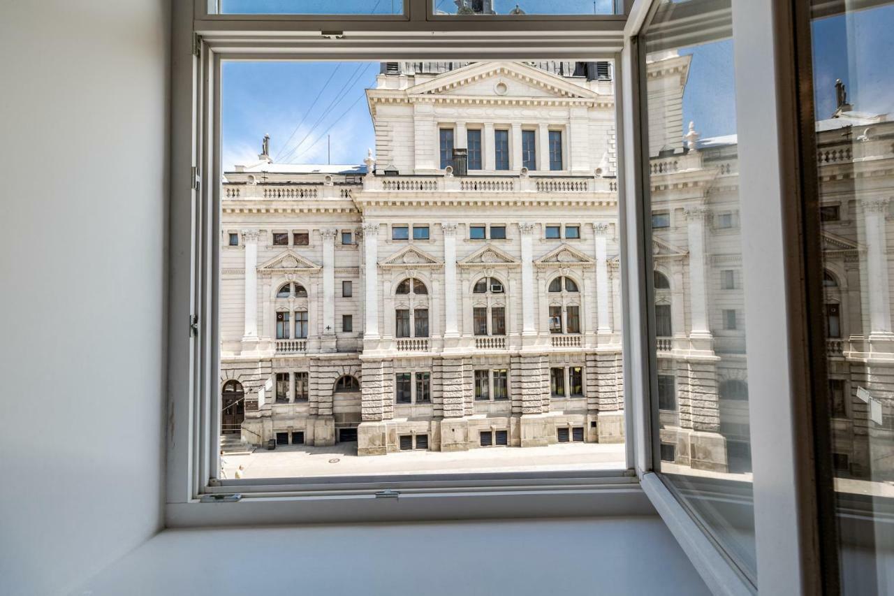 Opera House Apartment 3 Lviv Exterior photo